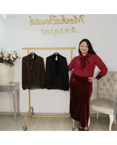Blusa Burdeos con Lazada