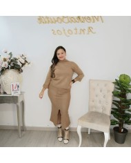 Conjunto Camila Punto - Jersey Cuello Alto y Falda Midi Talla Grande