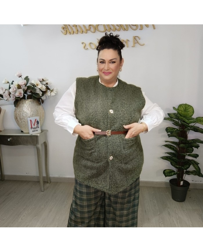 Chaleco Goya de Punto con Botones y Cinturón - Tallas Grandes