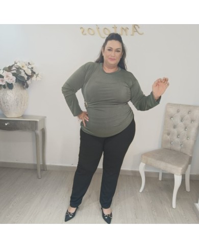 Blusa Góndola Manga Tres Cuartos Crepé | Estilo Los Barrios Blusa Góndola Manga Tres Cuartos Crepé | Estilo Los Barrios