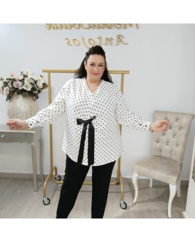 Blusa Jerez Lunar Pequeño Tallas Grandes - Lazo Negro Plus Size Blusa Jerez Lunar Pequeño Tallas Grandes - Lazo Negro Plus Size