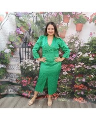 VESTIDO JULIETA | Verde Esmeralda Jacquard y Hombros Marcados