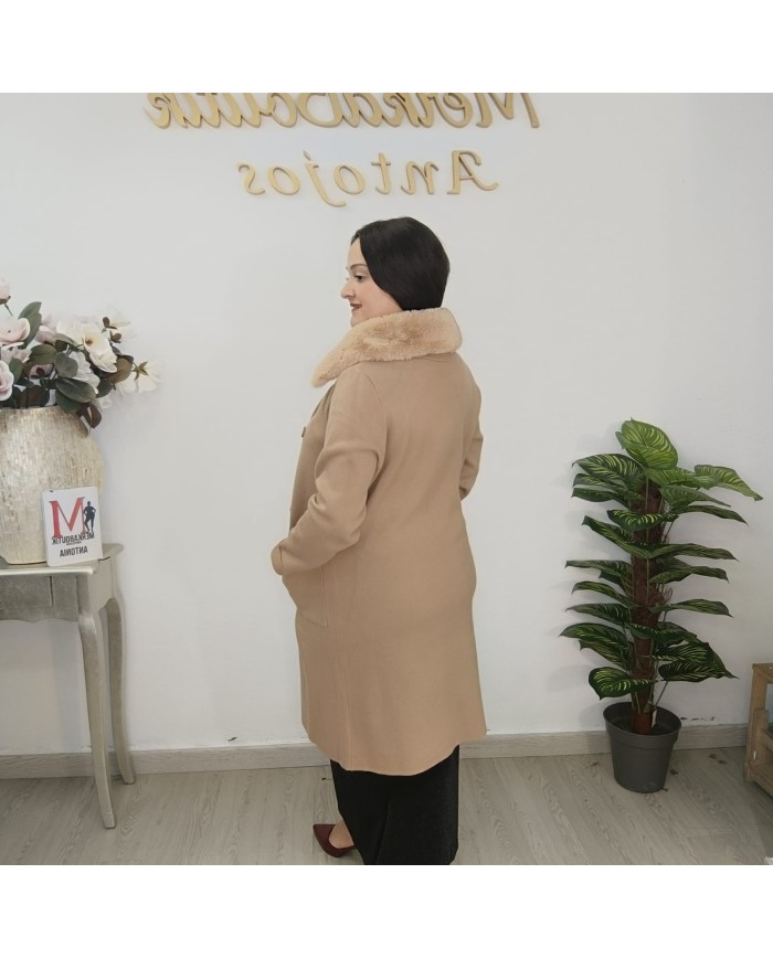 Abrigo POCAHONTAS Camel | Pelo Desmontable & Largo | Doble Botonadura