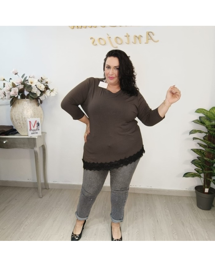 CAMISETA LARGA PUNTILLA ENCAJE vista 5