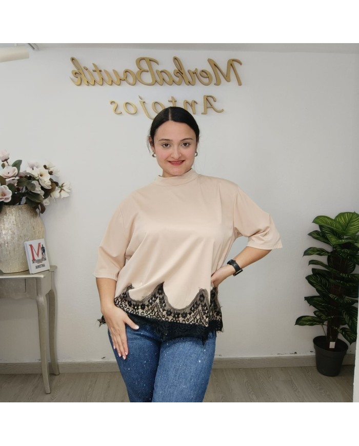 CAMISETA PUNTILLA | Top Encaje Manga 3/4 Bajo Asimétrico Casual