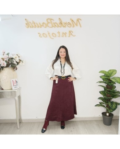 Falda Antelina Capa - Elegancia y Estilo para Toda Ocasión