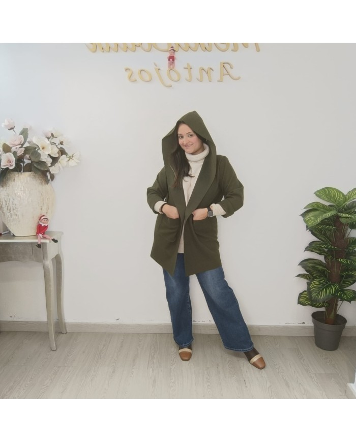 Compra Casaca con Capucha - Estilo y Comodidad | Tienda XYZ