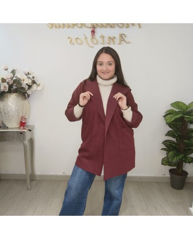 Compra Casaca con Capucha - Estilo y Comodidad | Tienda XYZ