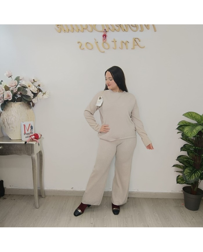 Conjunto Punto Botón - Elegancia y Comodidad en Moda