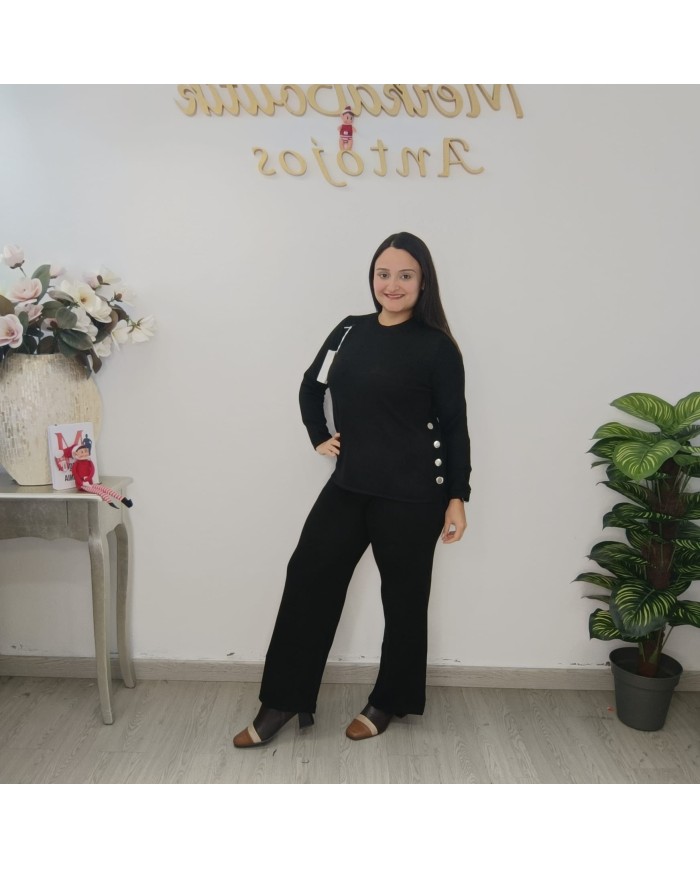 conjunto punto botones mujer Conjunto Paterna en modelo en color negro