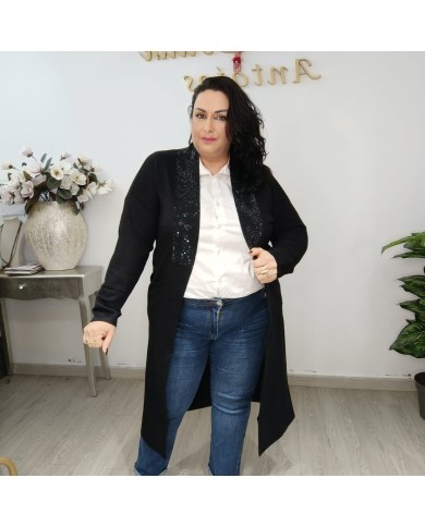 Rebeca Cuello Brillo - Elegancia y Estilo en Cada Ocasión