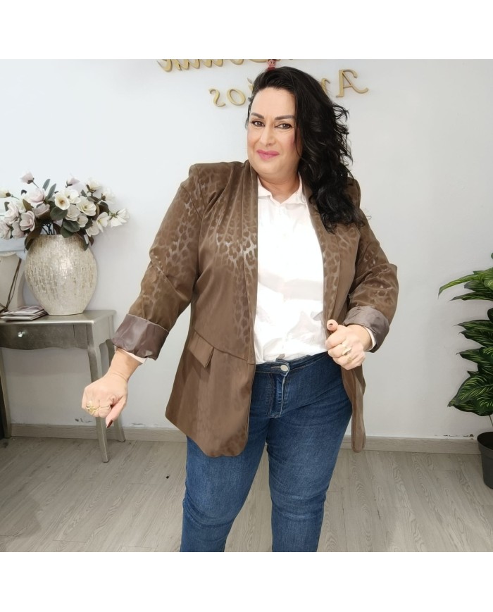 Chaqueta Americana de Piel de Gato - Elegancia y Estilo