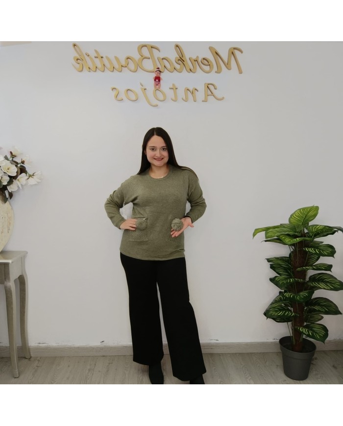 Jersey Bolsillo Pompones - Estilo y Comodidad