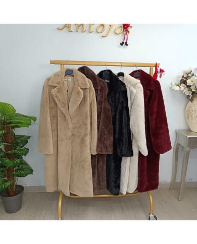 Chaquetón de Pelo Largo Curvy - Estilo y Confort para el Invierno