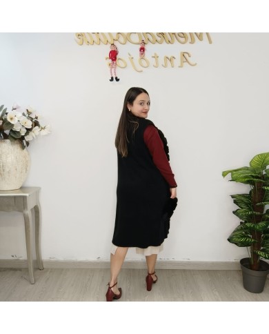 Chaleco Antonia: Elegancia con Cuello y Bolsillos de Pelo