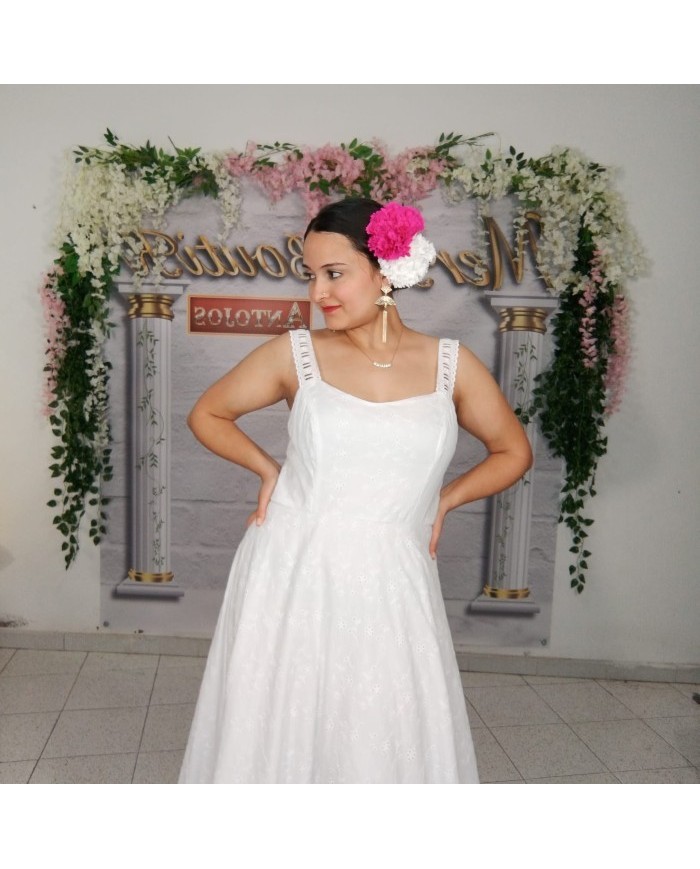 Bata Almonte Flamenca - Elegancia y Tradición para Ferias