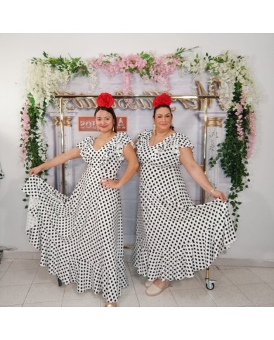 Bata Antonia Lunar Flamenca - Elegancia y Tradición para Cada Ocasión