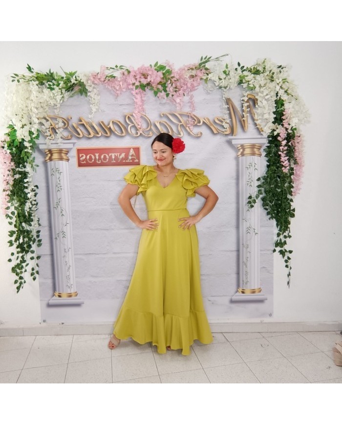 Bata Cascabel Lisa Flamenca - Elegancia y Tradición