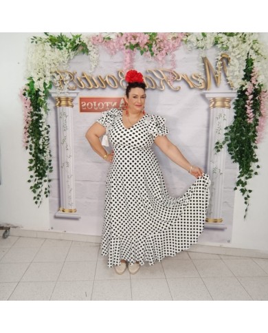 Bata Cascabel Lunar Flamenca - Elegancia y Tradición