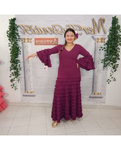 BATA DANIELA Flamenca - Elegancia y Tradición en Moda