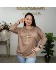 Blusa Básica Manga 3/4 con Collar Espina de Pescado | Top Negro Varios Colores