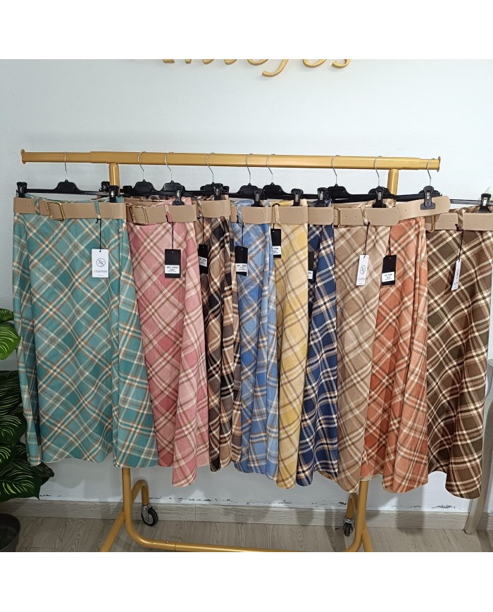 Falda Cuadros Antelina Aldea - Elegancia y Estilo Atemporal