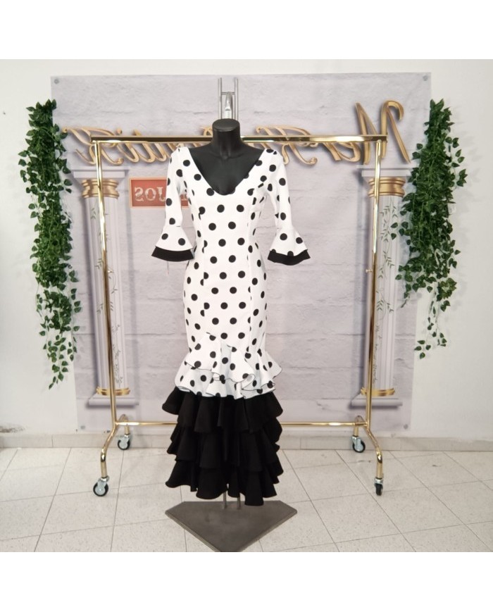 Vestido Pastora Flamenco - Elegancia y Tradición