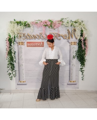 Falda Flamenca Rociera con Bolsillo Lunar - Estilo y Tradición