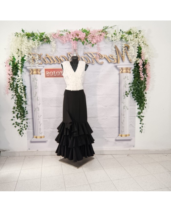 Falda Flamenca Bailaora - Elegancia y Movimiento en el Escenario