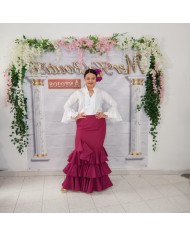 Falda Flamenca Bailaora - Elegancia y Movimiento en el Escenario