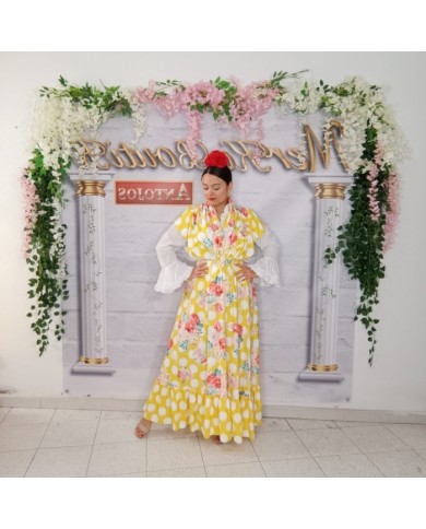 Conjunto Flamenco Revuelo - Elegancia y Tradición en Cada Paso