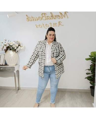 Chaqueta Pata de Gallo Patricia - Estilo y Elegancia