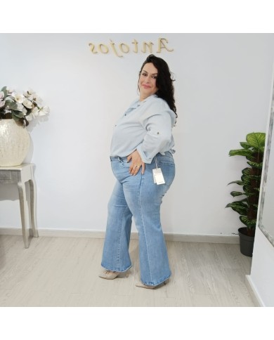 Compra Pantalón Vaquero pata ancha Tania 450 - Estilo y Comodidad