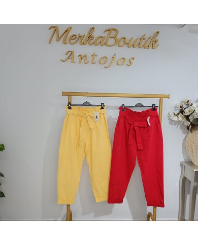 Pantalón de Talle Alto y Corte Recto | Ropa de Mujer | MerkaBoutik