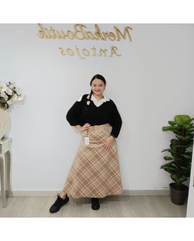 Falda Cuadros Antelina Aldea - Elegancia y Estilo Atemporal