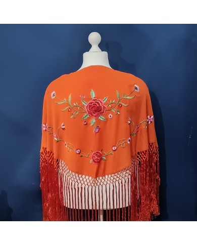 Manton Flamenca Sofía - Elegancia y Tradición