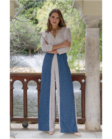 Mono Carol Elegante para Eventos – Escote Cruzado y Hombreras