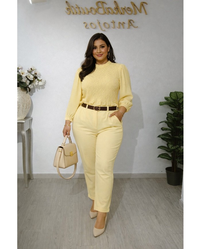 Pantalón Nube Mini Pata Estrecha - Elegancia y Comodidad