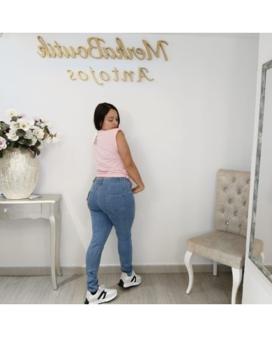 Comprar Vaquero Skinny Mila | Sin Cremallera y Elástico Total¿Buscas un jean que no apriete? Descubre el Pantalón Mila. Diseño a
