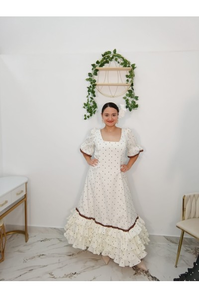 Bata Capilla | Bata romera elegante con vuelo