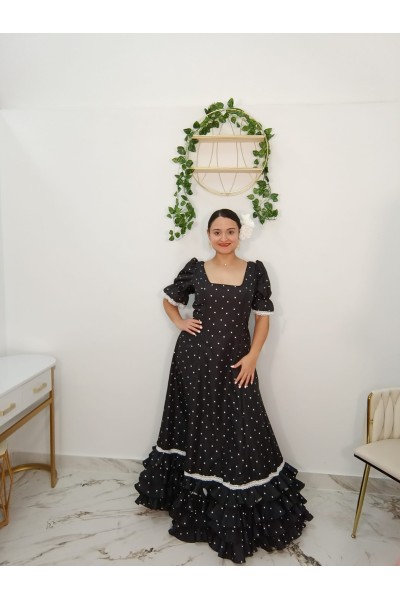 Bata Capilla | Bata romera elegante con vuelo