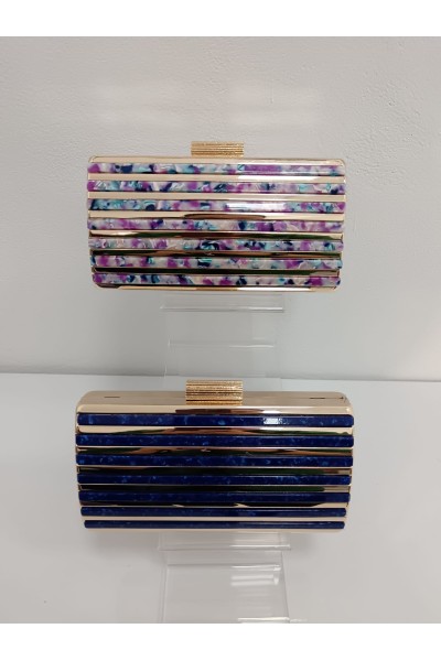 Cartera Nácar Raya Horizontal para mujer elegante y sofisticada