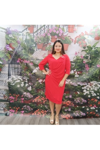 Vestido elegante midi Valencia con escote pico