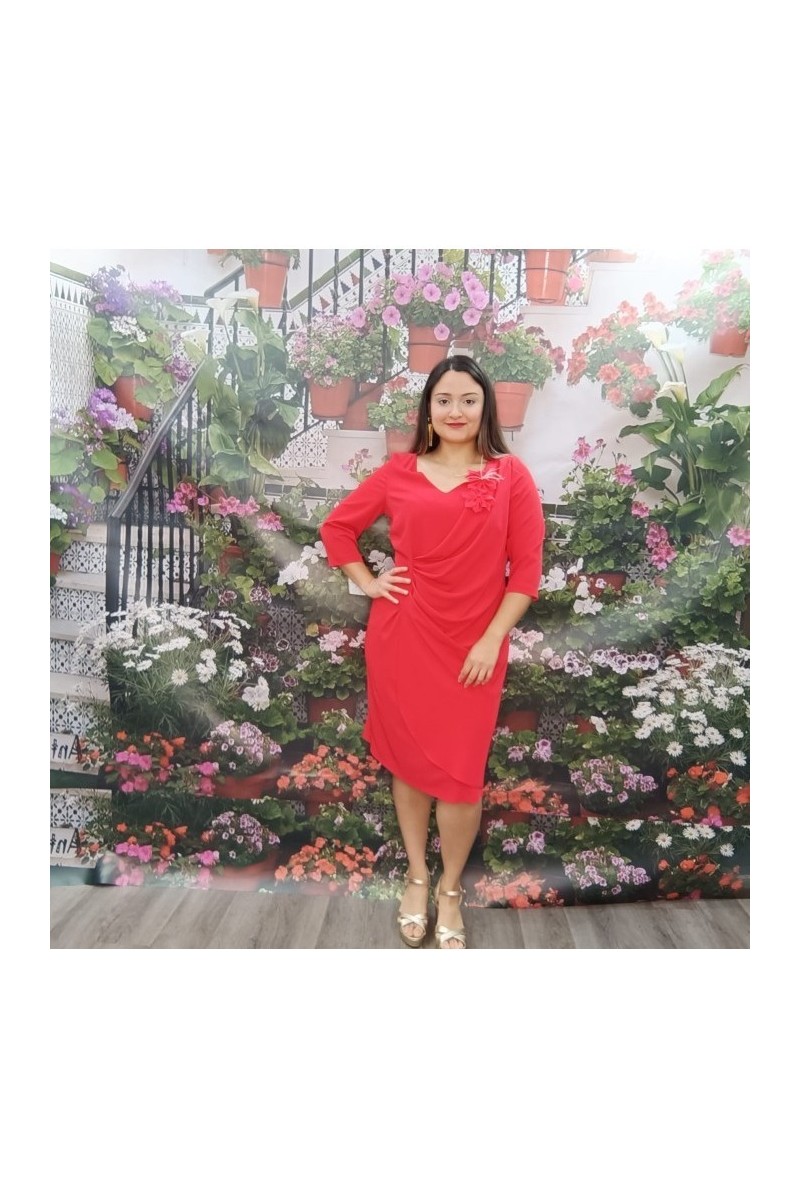 Vestido elegante midi Valencia con escote pico