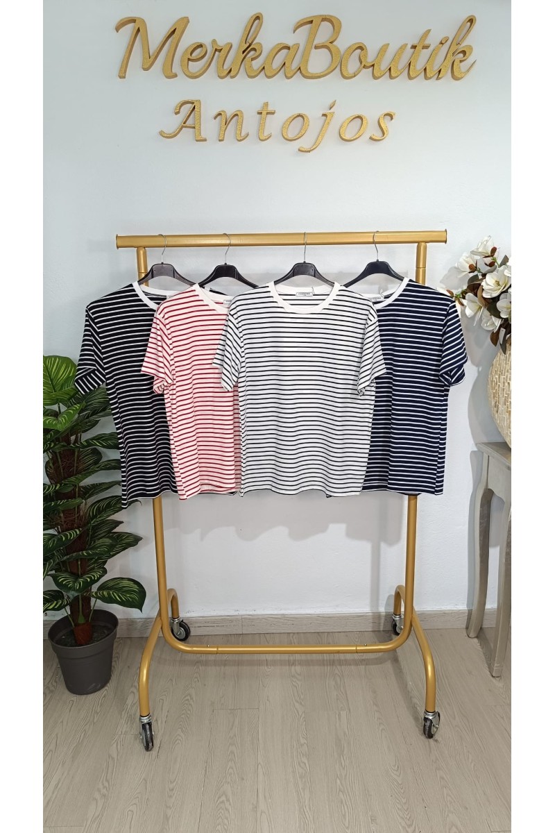 Camiseta de rayas Marina cómoda y versátil