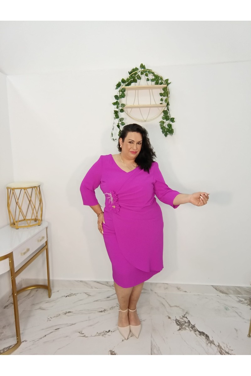 Vestido elegante midi Valencia con escote pico