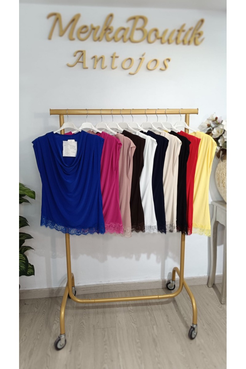 Camiseta Licra Encaje Aitana | Elegante, cómoda y versátil