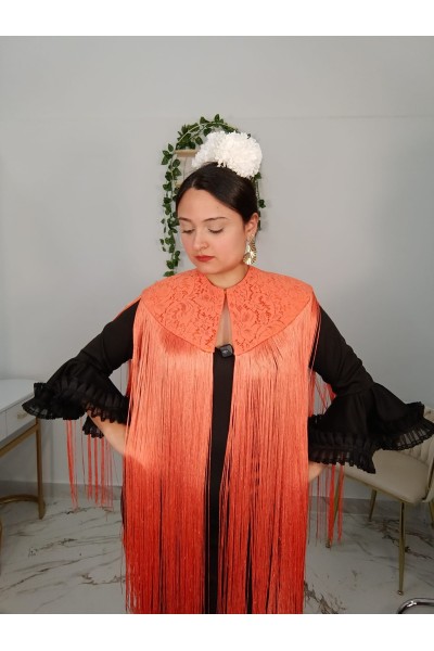 Capa Encaje Flecos | Complemento flamenco elegante