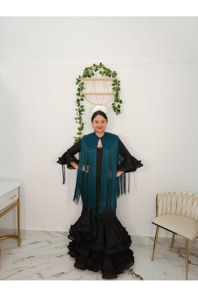 Capa Encaje Flecos | Complemento flamenco elegante
