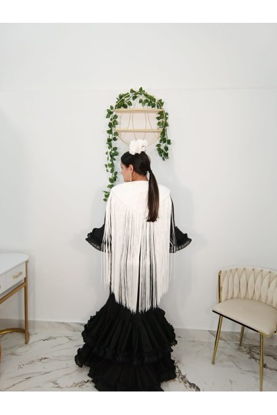 Capa Encaje Flecos | Complemento flamenco elegante